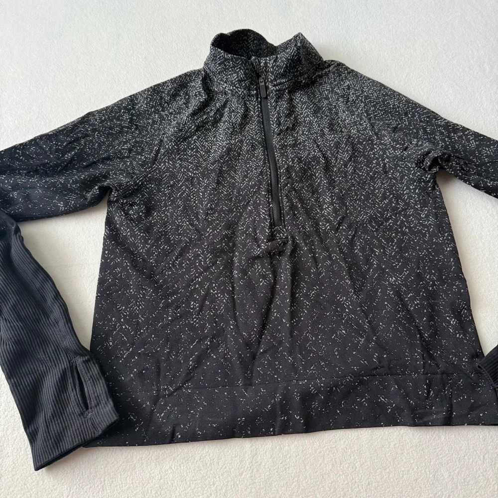 Lululemon Rest Less Cropped 1/2 Zip Herringbone Fade Black / White Size 6
